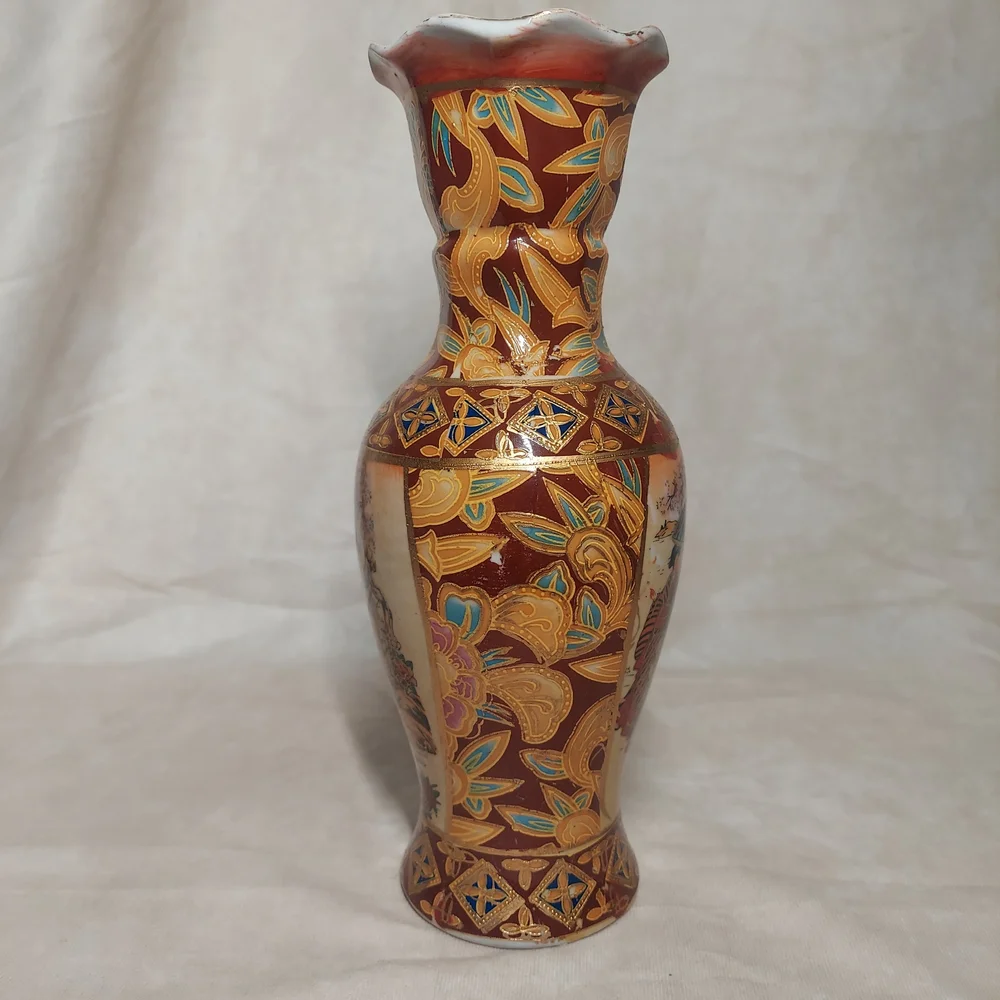 Vintage Japanese Satsuma Style Hand-Painted Gilded Vase Geisha Moriage
